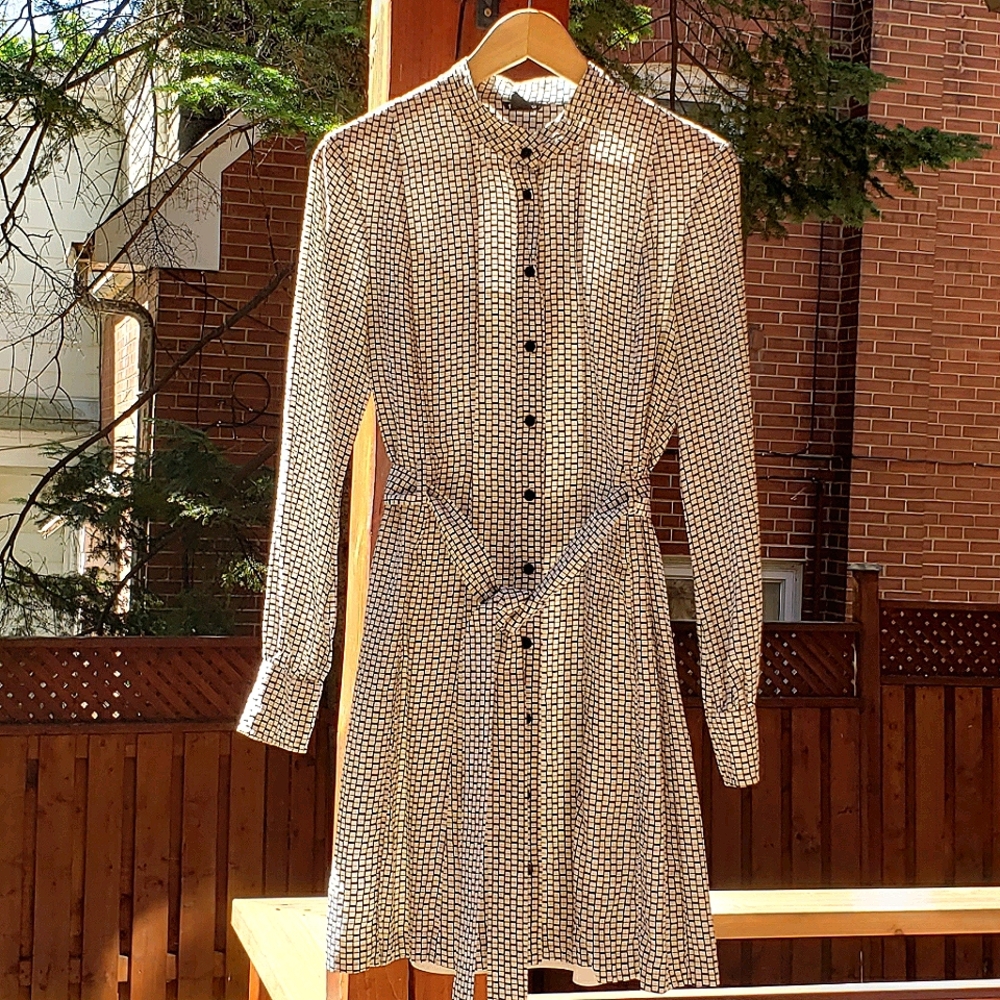 Club Monaco 100% silk patterned midi dress